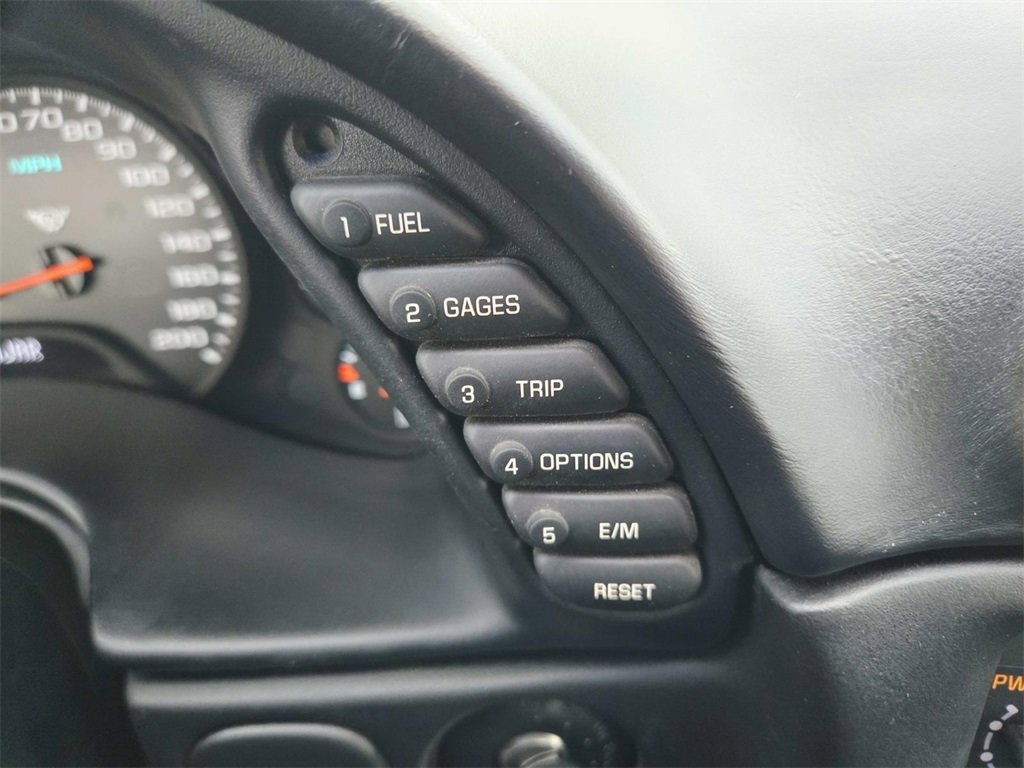 Used 2004 Chevrolet Corvette Convertible w/ Preferred Equipment Group image 26