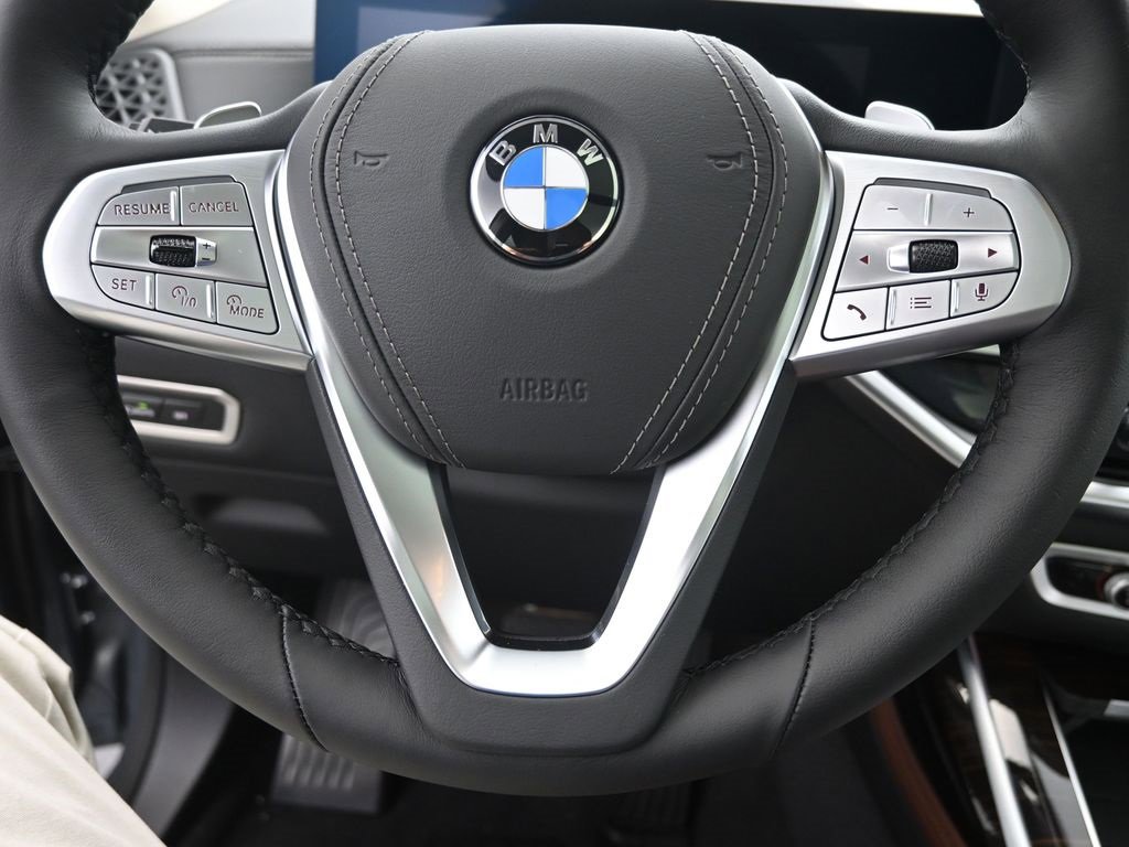 New 2026 BMW X7 xDrive40i image 17