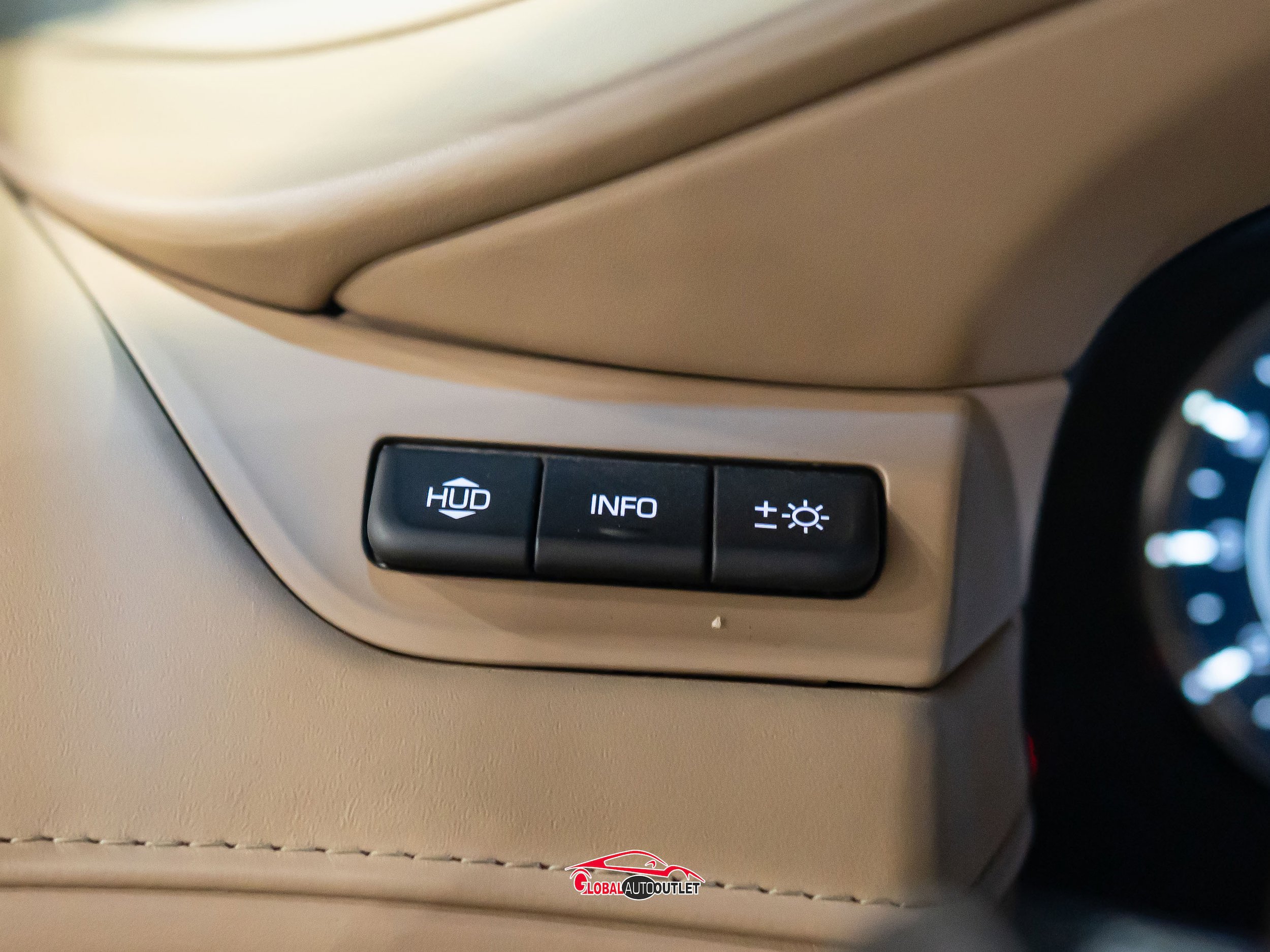 Used 2018 Cadillac Escalade ESV Platinum AWD/4WD image 38