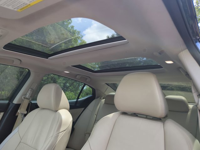 Used 2017 Nissan Maxima Platinum FWD image 21