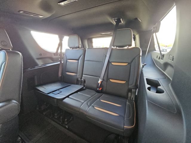 Used 2021 GMC Yukon XL AT4 w/ AT4 Premium Plus Package AWD/4WD image 28