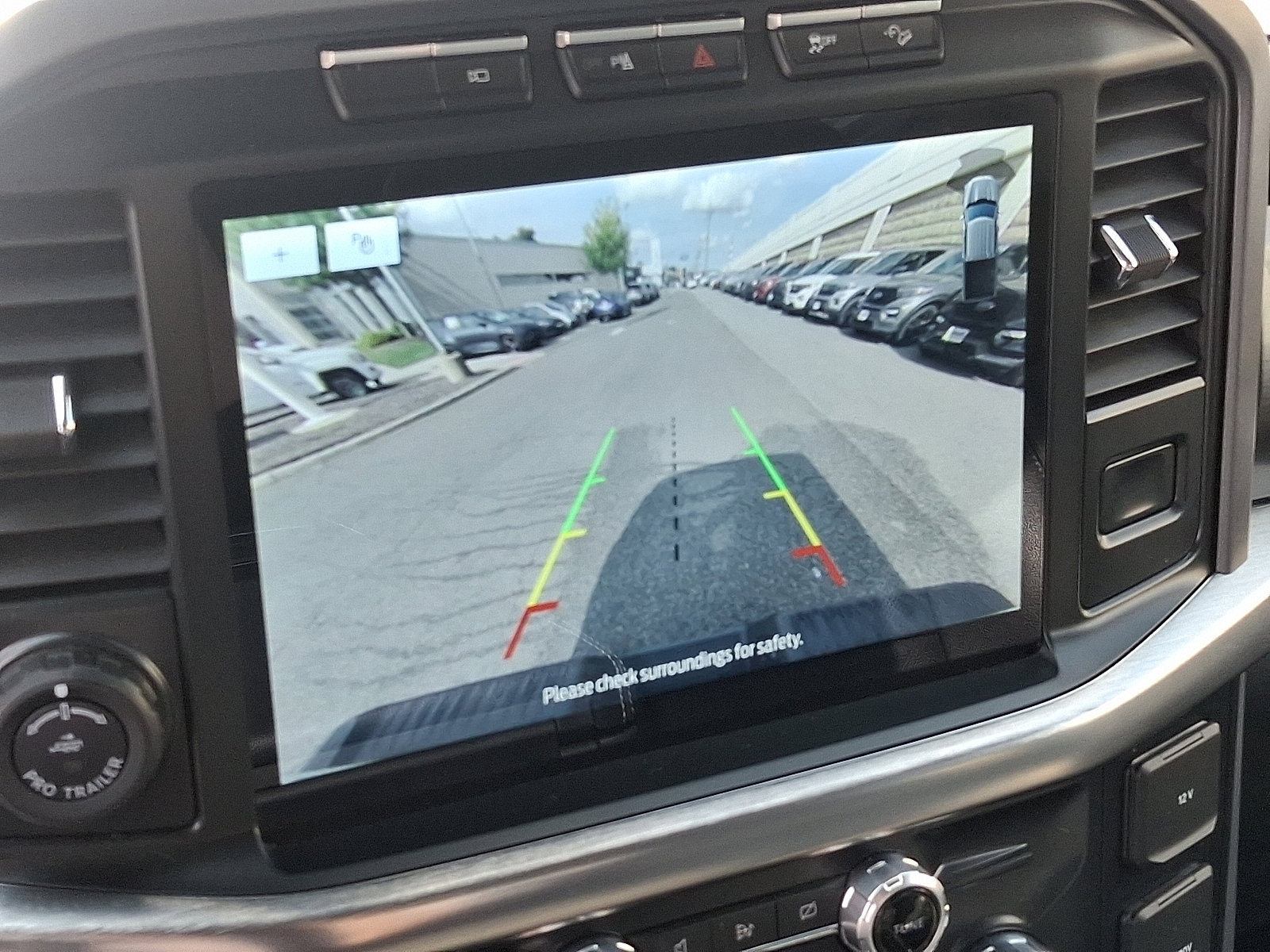 Used 2022 Ford F150 Lariat w/ Equipment Group 502A High image 18