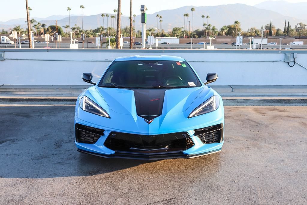 Used 2023 Chevrolet Corvette Stingray Preferred Cpe w/ Z51 Performance Package RWD image 3