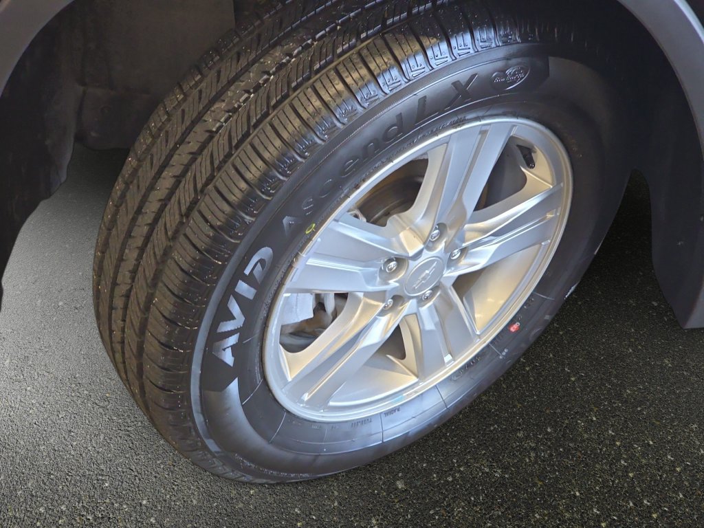 Used 2019 Chevrolet Trax LS AWD/4WD image 31