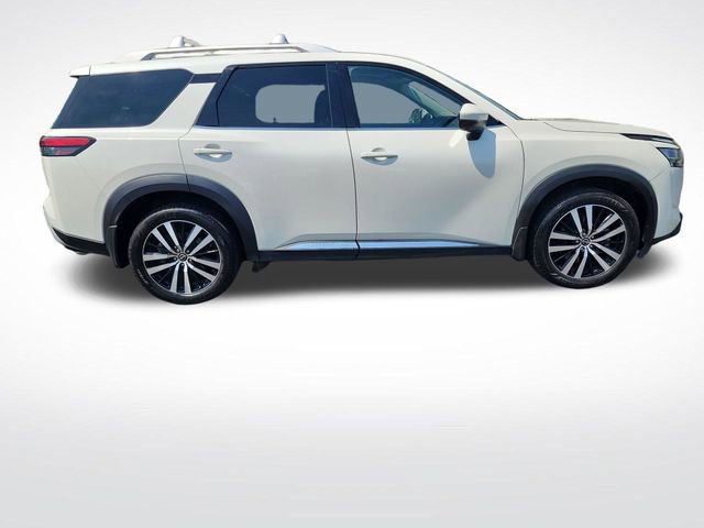 Used 2023 Nissan Pathfinder Platinum w/ Cargo Package image 6