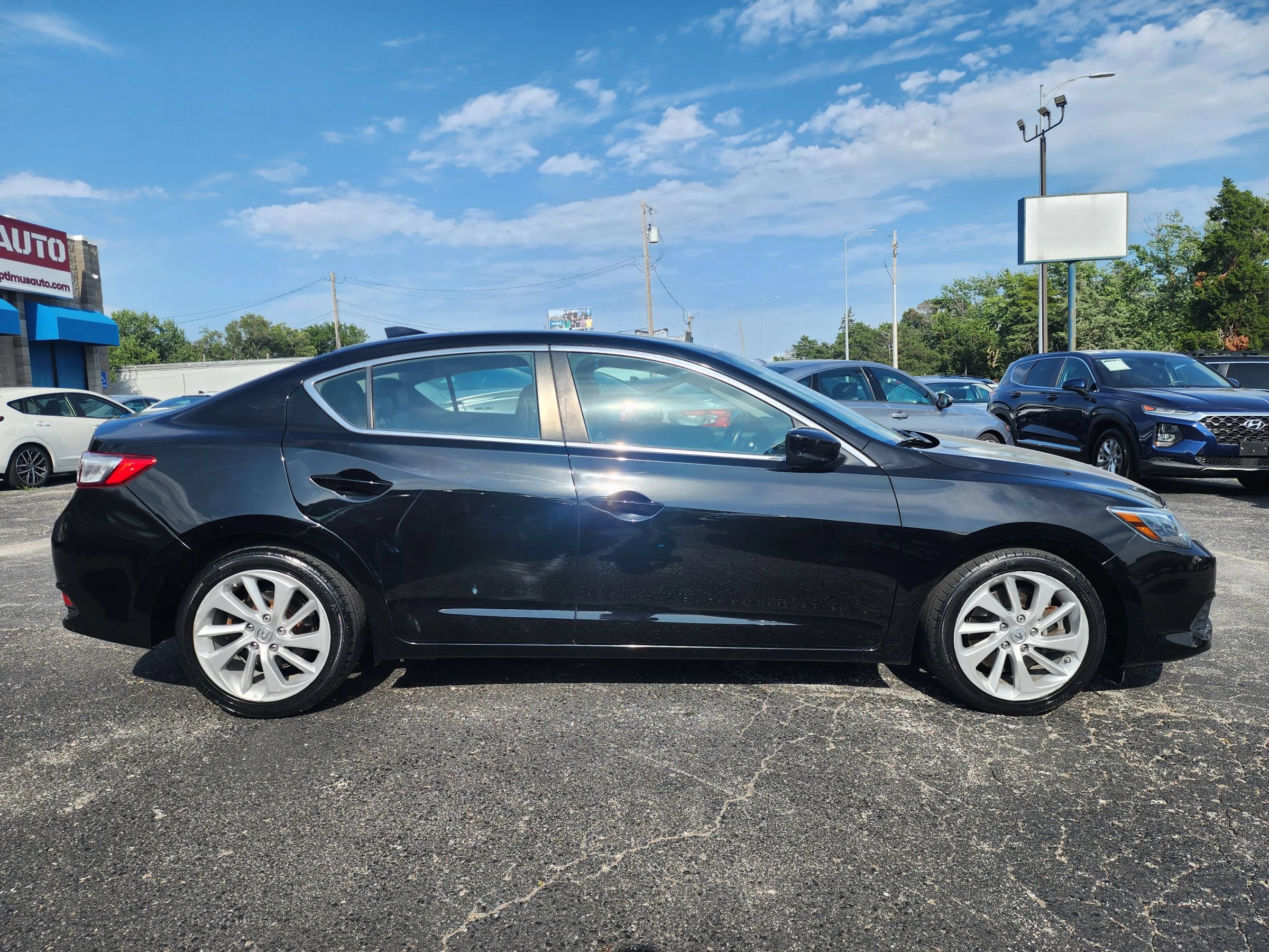 Used 2017 Acura ILX FWD image 8