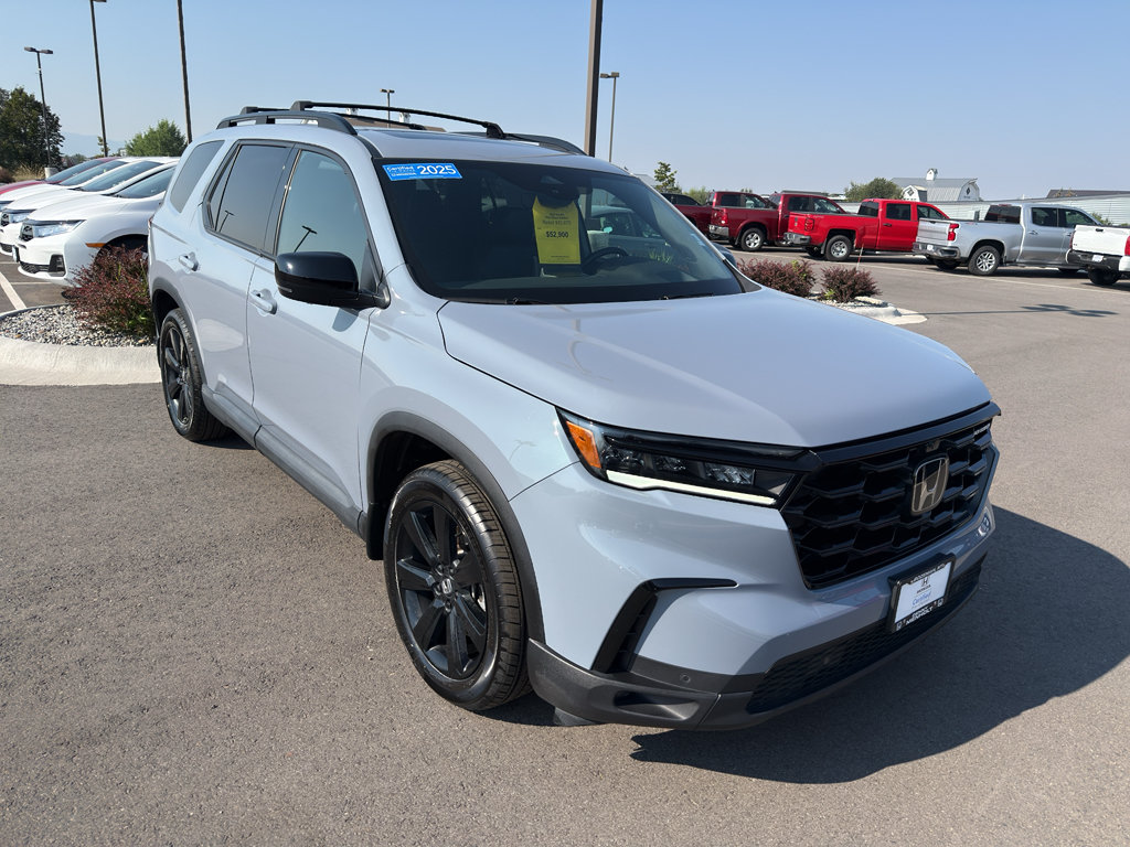 Certified 2025 Honda Pilot Black Edition image 1