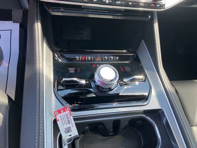 New 2026 Jeep Grand Wagoneer L Limited AWD/4WD image 20
