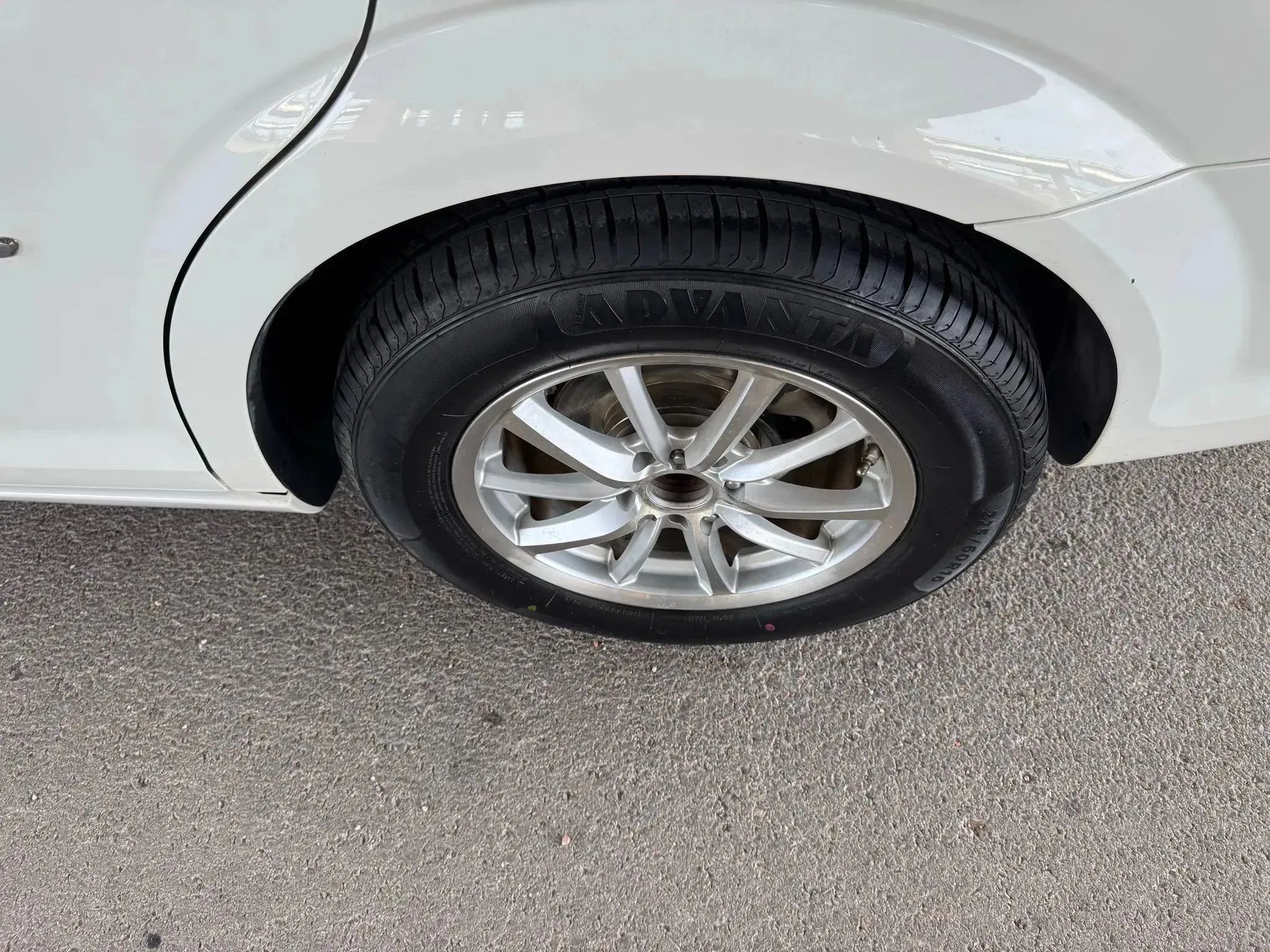 Used 2008 Saturn Aura XE FWD image 29