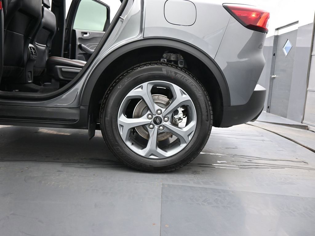 Certified 2025 Ford Escape ST-Line image 20