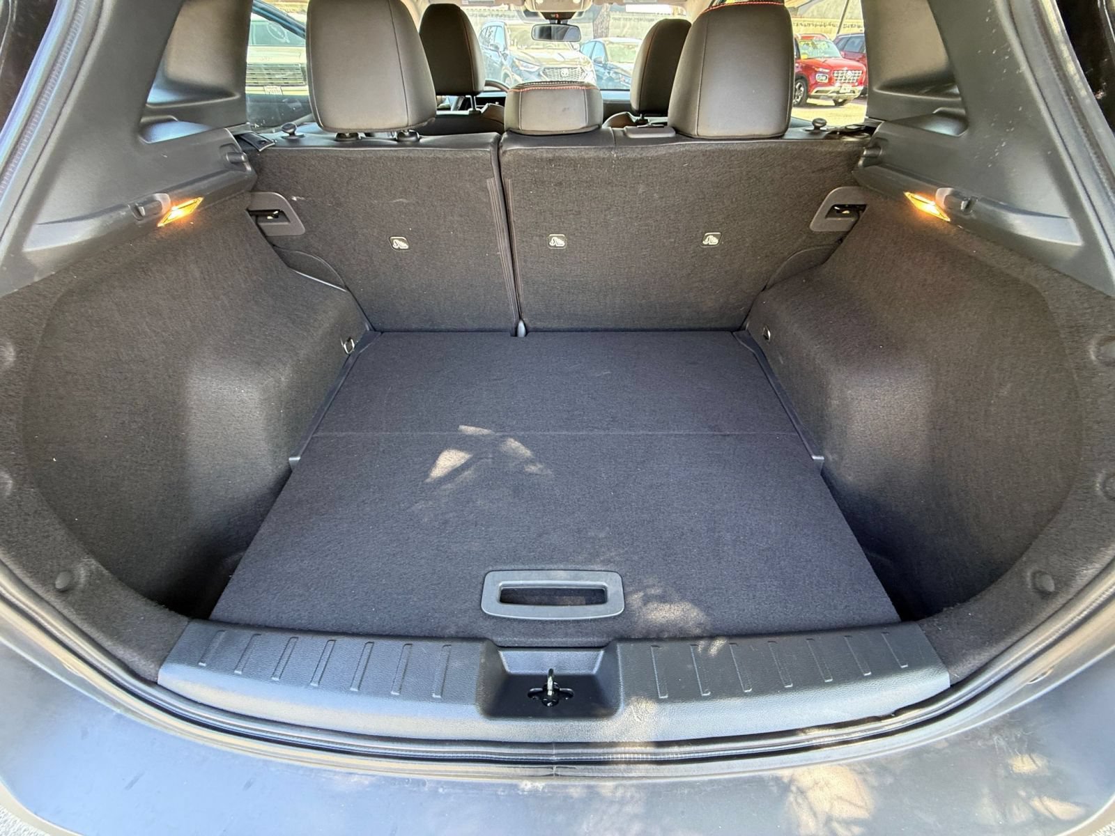 Used 2026 Nissan Kicks SR FWD image 28