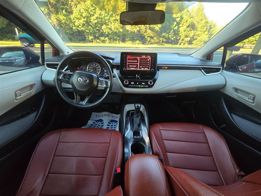 Used 2022 Toyota Corolla LE FWD image 13