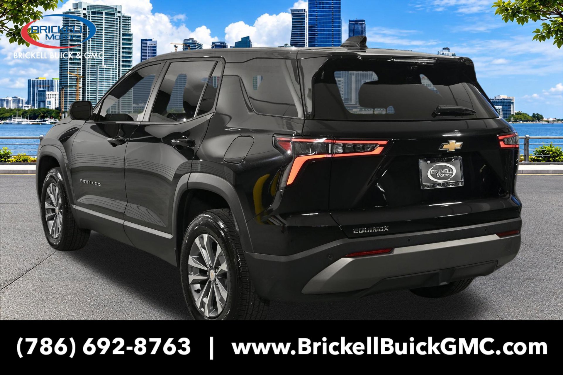 Used 2026 Chevrolet Equinox LT w/ Safety and Technology Package FWD image 3