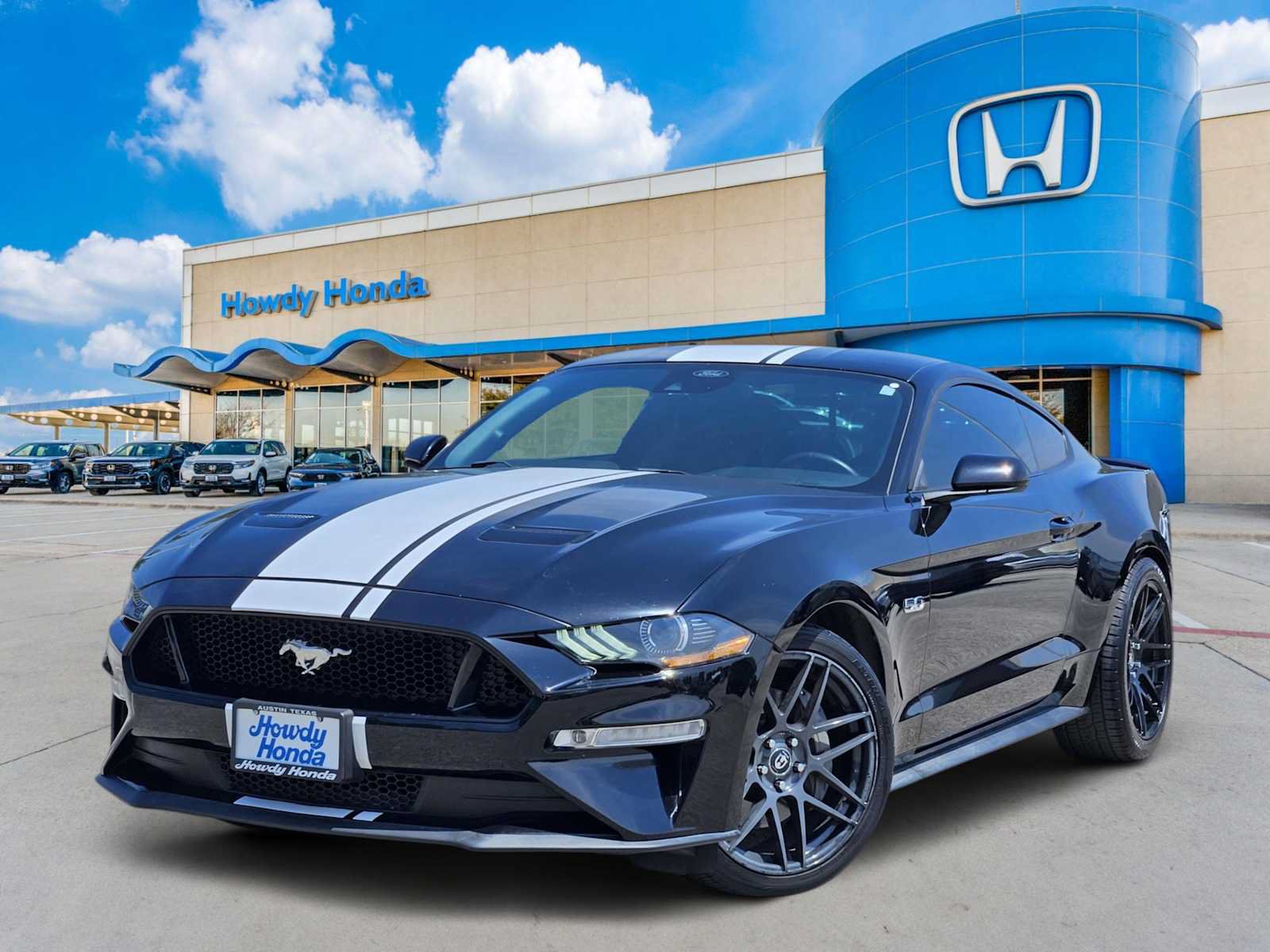 Used 2022 Ford Mustang GT Premium RWD image 1