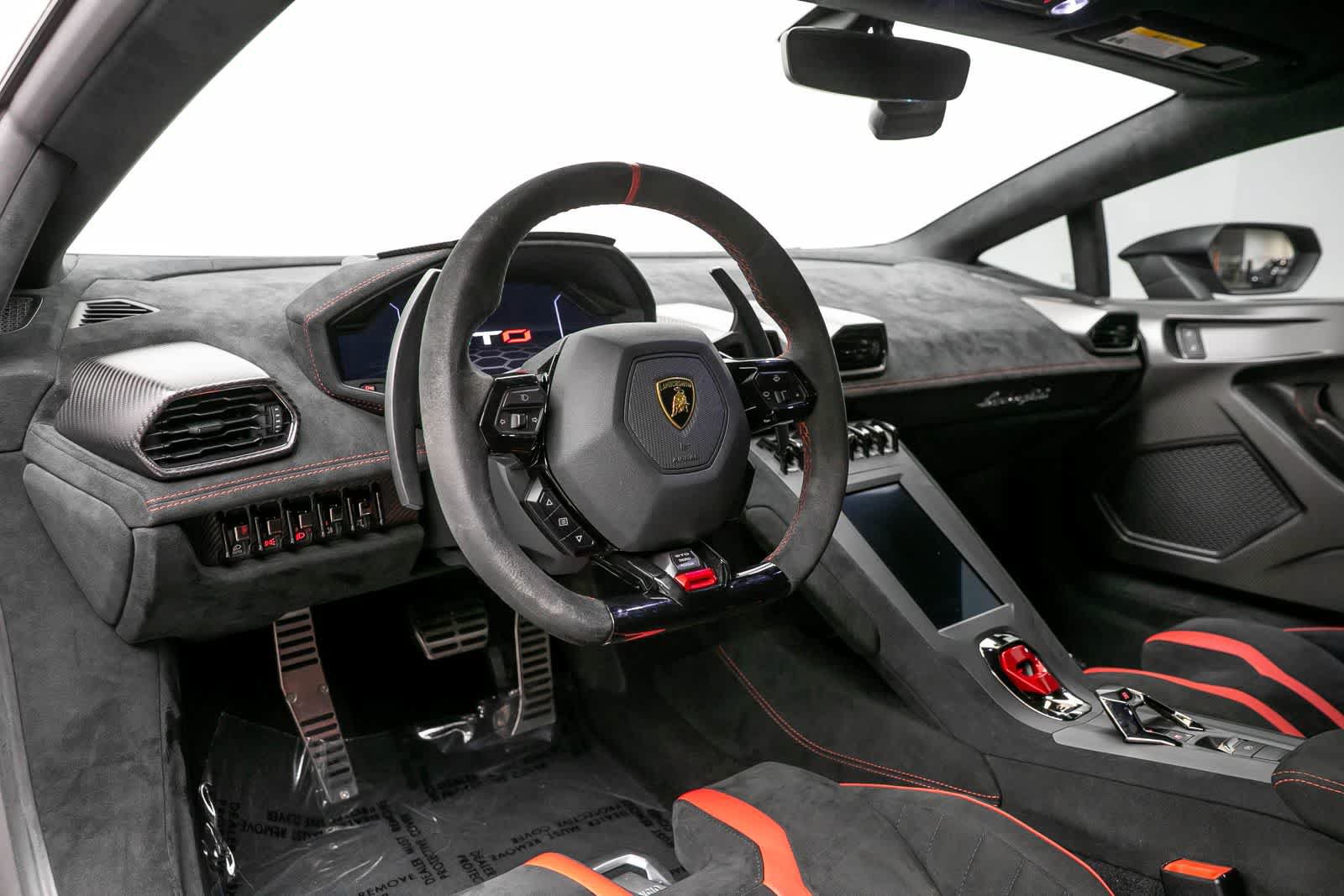 Used 2022 Lamborghini Huracan STO RWD image 2