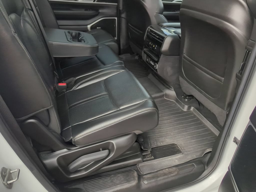 Used 2022 Jeep Wagoneer Series I w/ Premium Group I AWD/4WD image 51