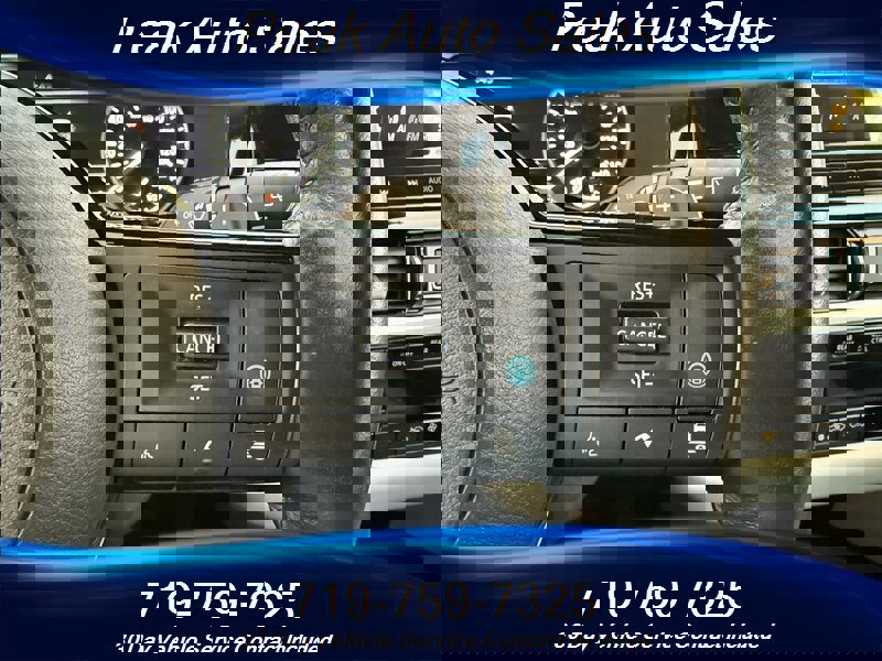 Used 2022 Nissan Pathfinder SL image 15