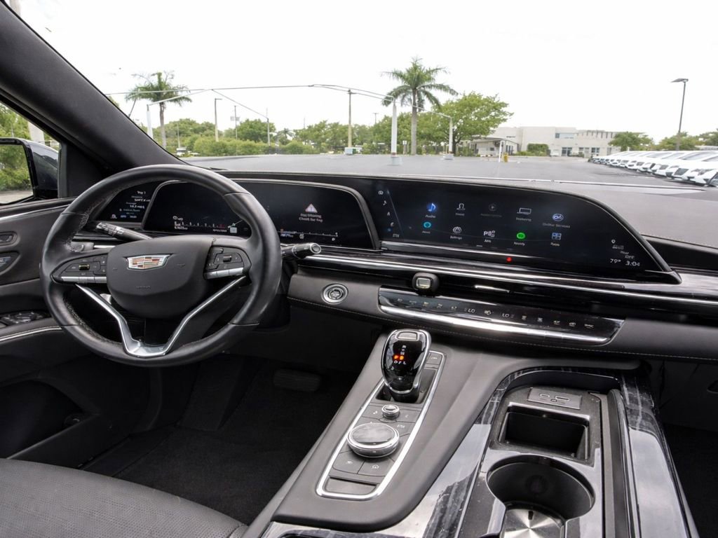 Used 2023 Cadillac Escalade Sport w/ LPO, ONYX Package AWD/4WD image 27