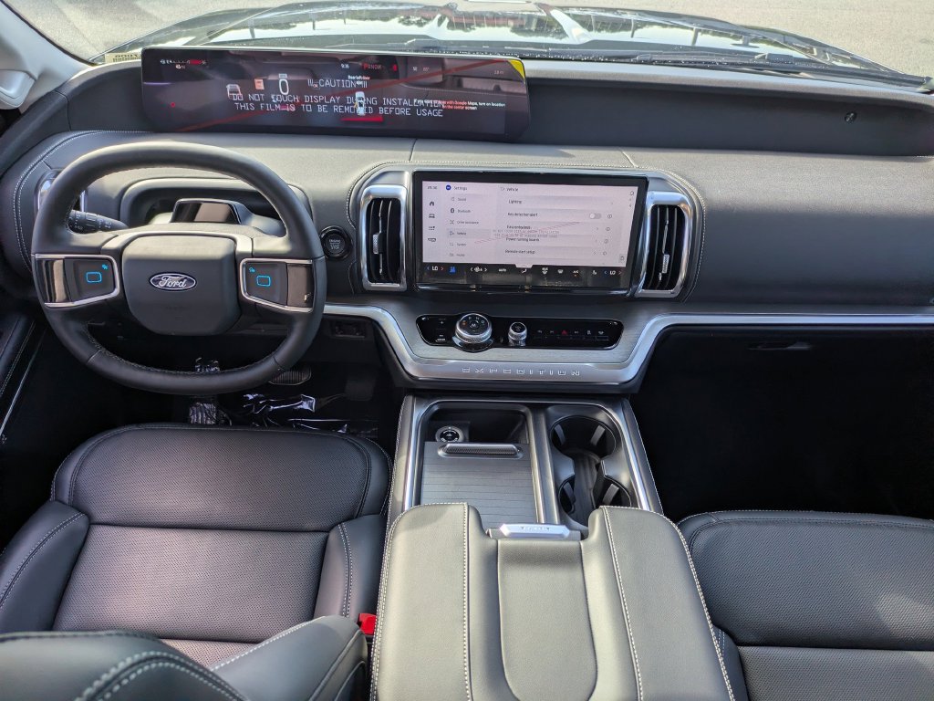 New 2027 Ford Expedition Max Platinum w/ Driver's Package RWD image 18