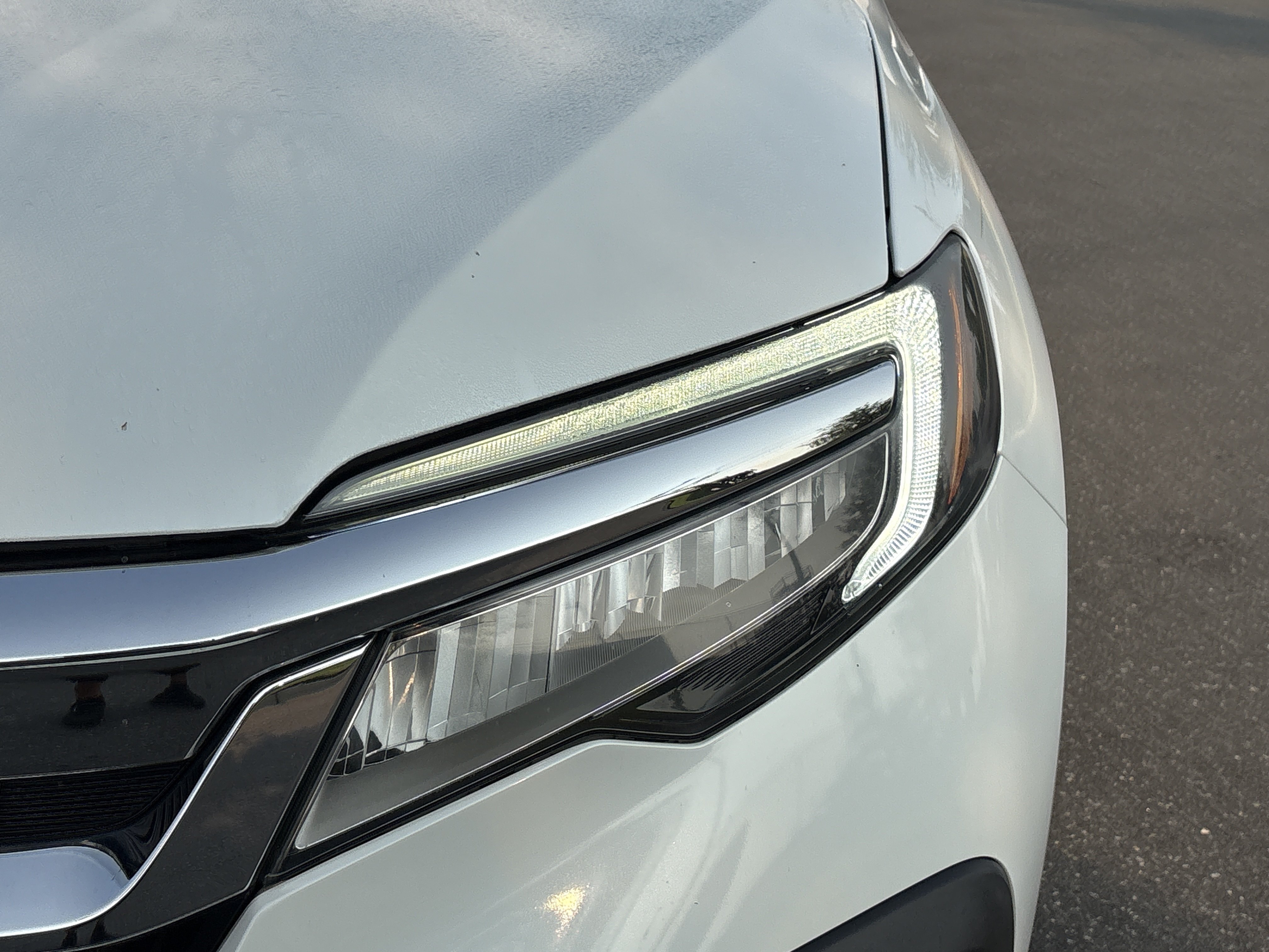 Used 2020 Honda Pilot Touring image 11