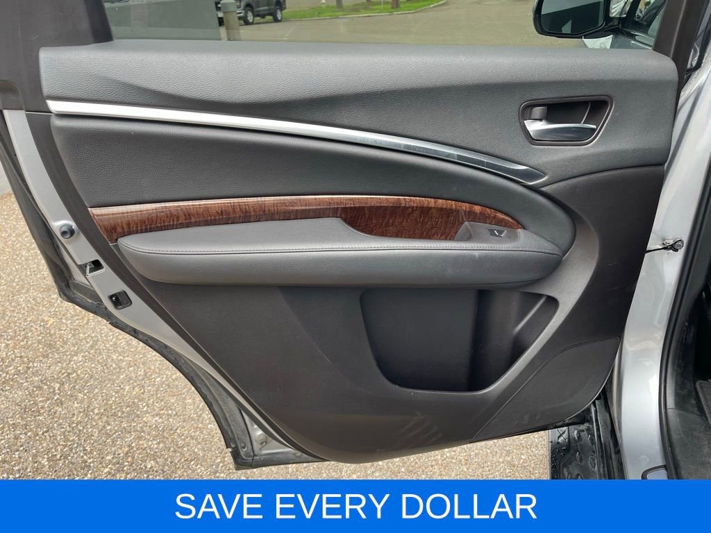 Used 2018 Acura MDX FWD image 16