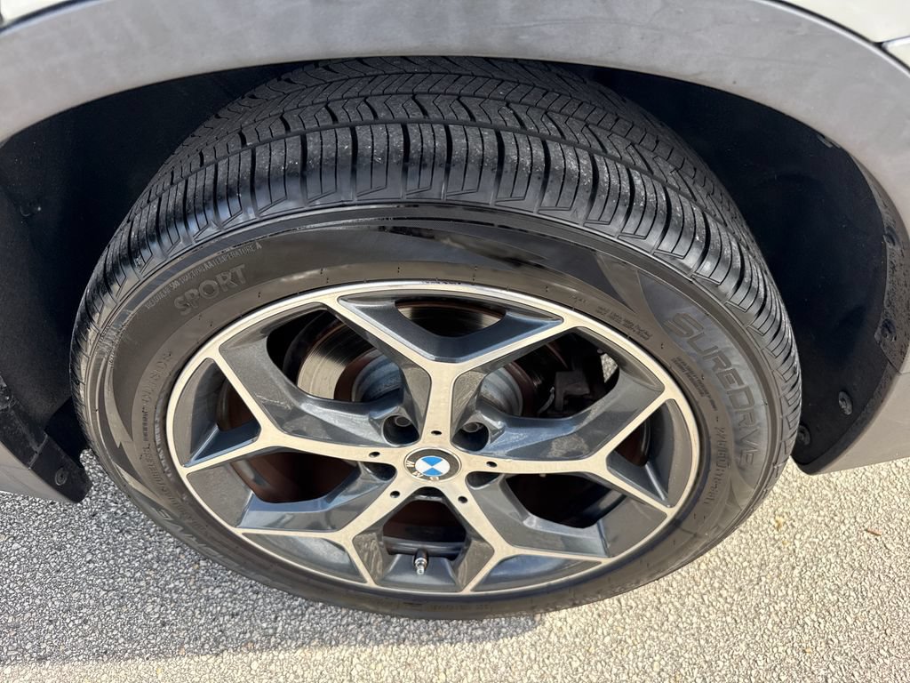 Used 2019 BMW X1 sDrive28i w/ Convenience Package FWD image 12