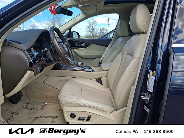 Used 2017 Audi Q7 3.0T Premium Plus w/ Premium Plus Package image 16