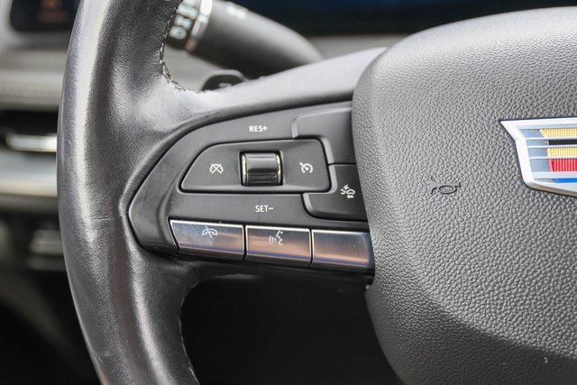 Used 2024 Cadillac XT4 Premium Luxury image 29