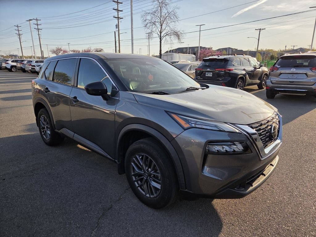 Used 2021 Nissan Rogue S image 2