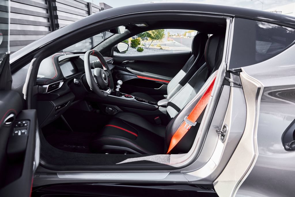 Used 2026 Lotus Emira RWD image 29