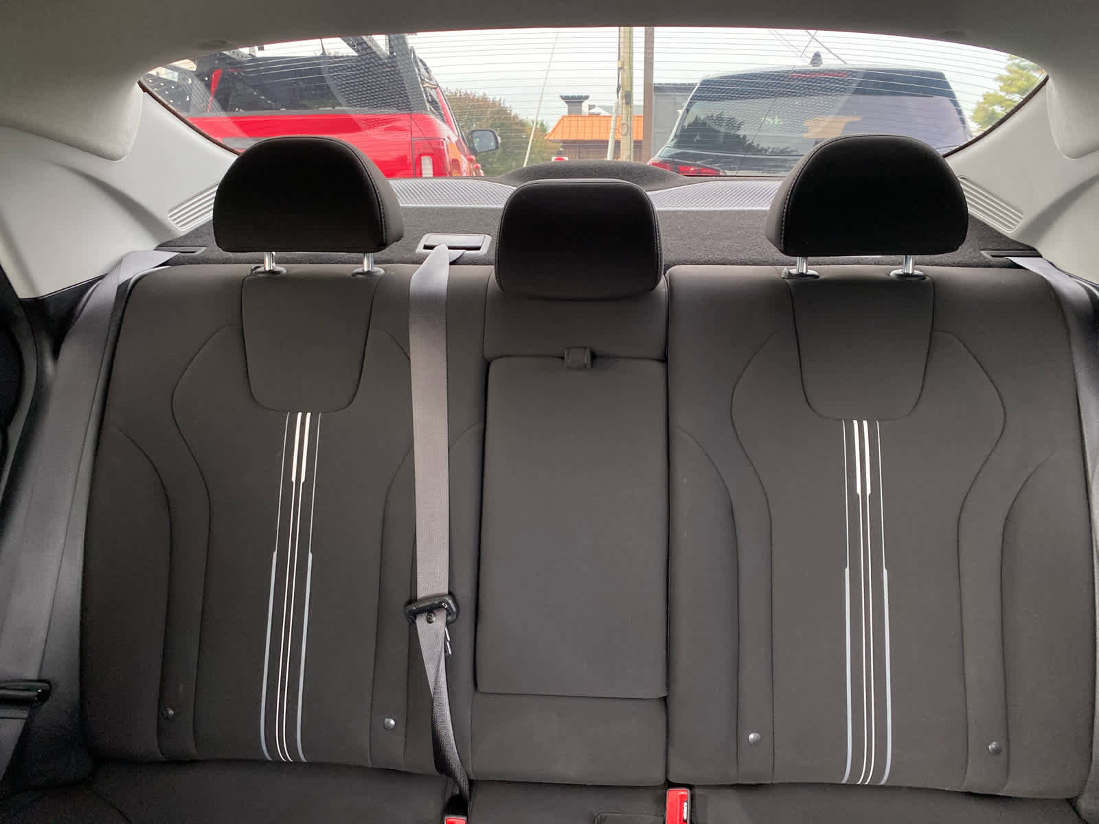 Used 2022 Hyundai Elantra SEL w/ Convenience + Premium Package image 13