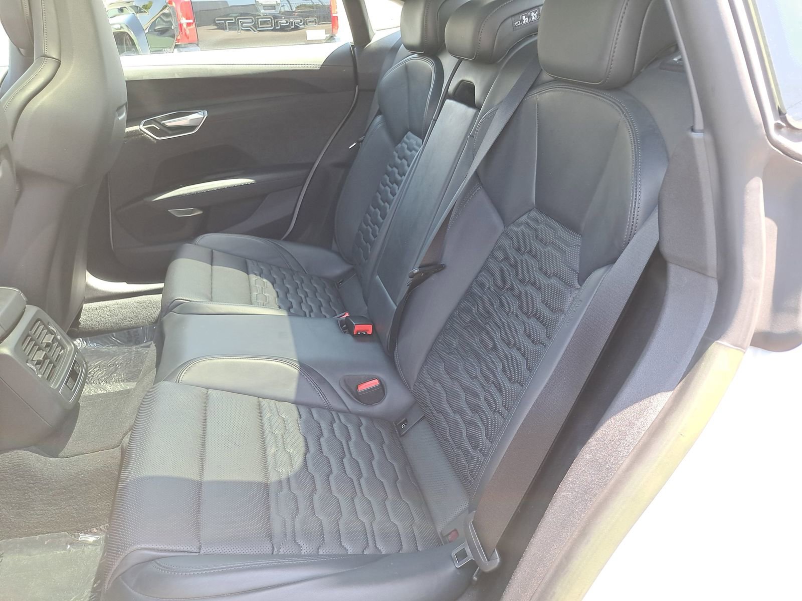 Certified 2023 Audi e-tron GT Premium Plus AWD/4WD image 14