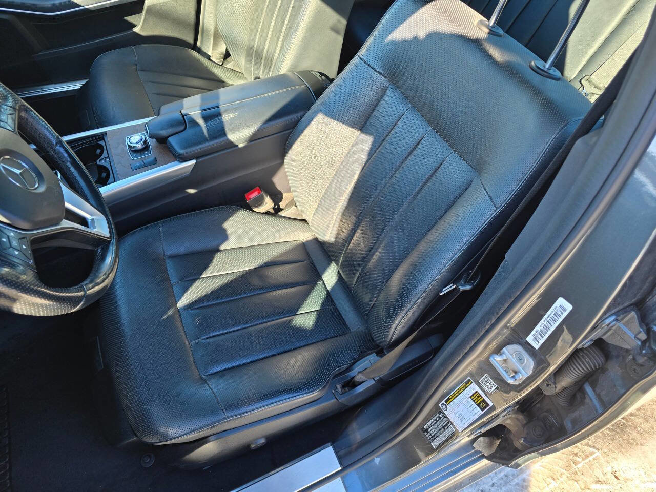 Used 2016 Mercedes-Benz E 400 E 400 4MATIC AWD 4dr Sedan image 12