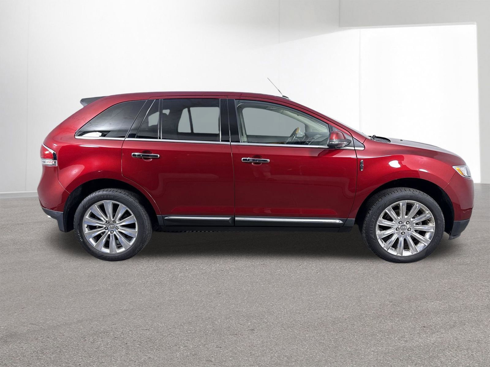 Used 2013 Lincoln MKX AWD image 35