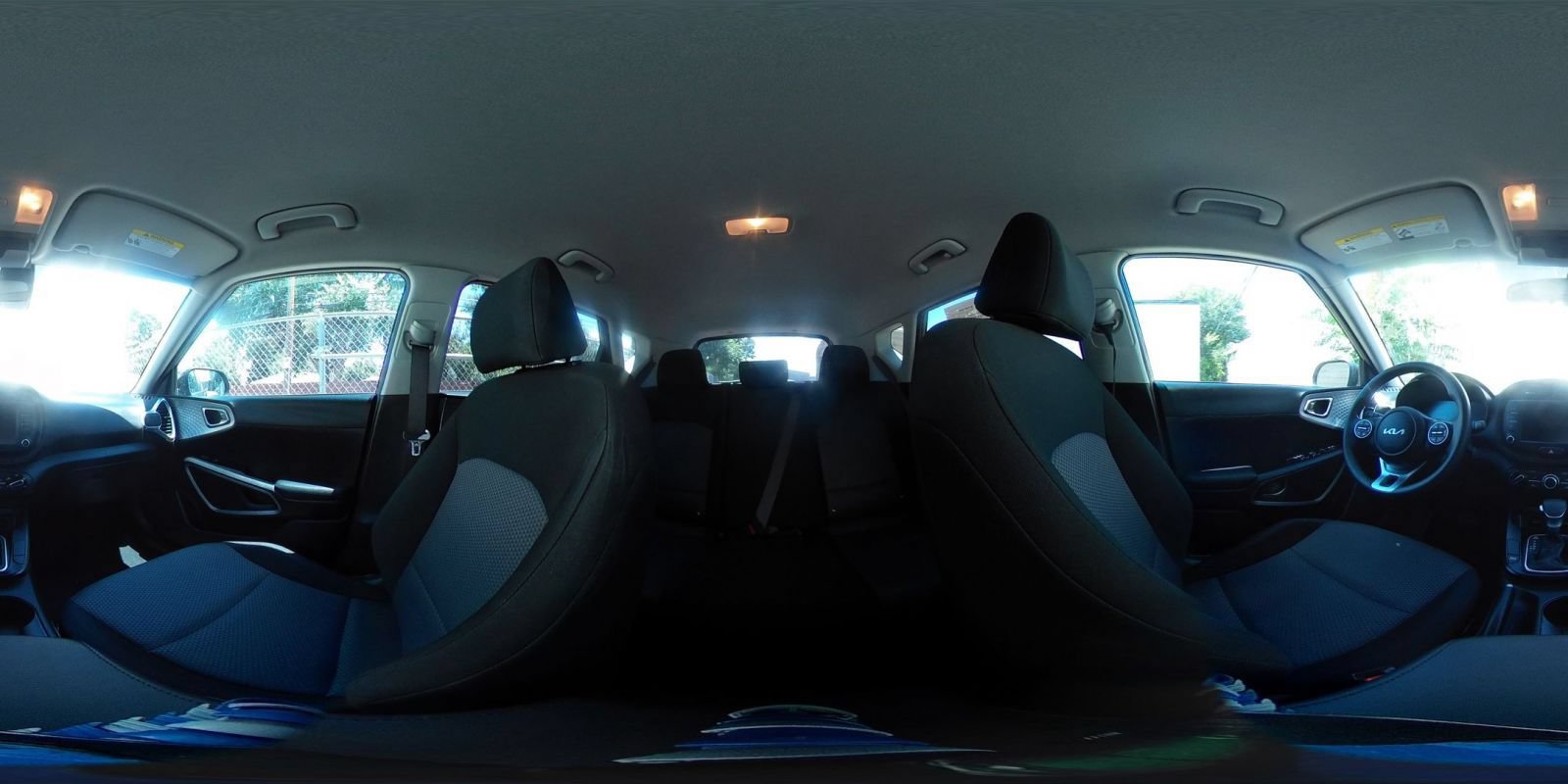 Used 2025 Kia Soul LX w/ LX Technology Package FWD image 38