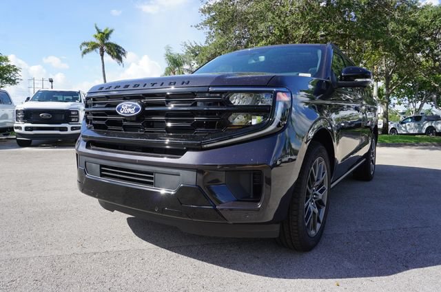 New 2027 Ford Expedition Max Platinum w/ Stealth Appearance Package AWD/4WD image 16