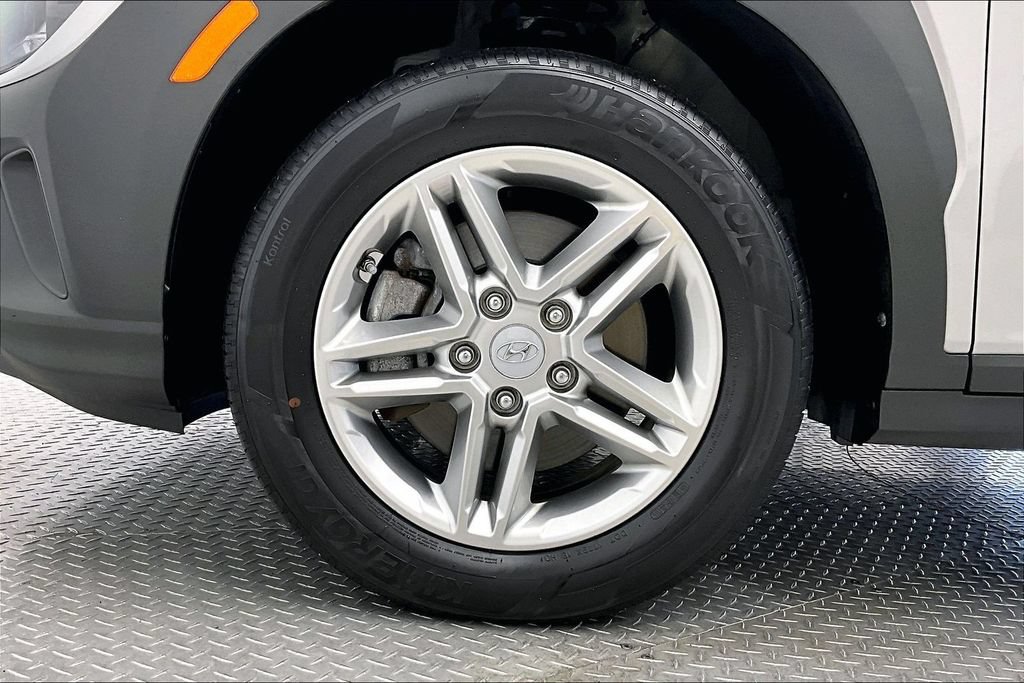 Certified 2023 Hyundai Kona SE w/ Cargo Package AWD/4WD image 8