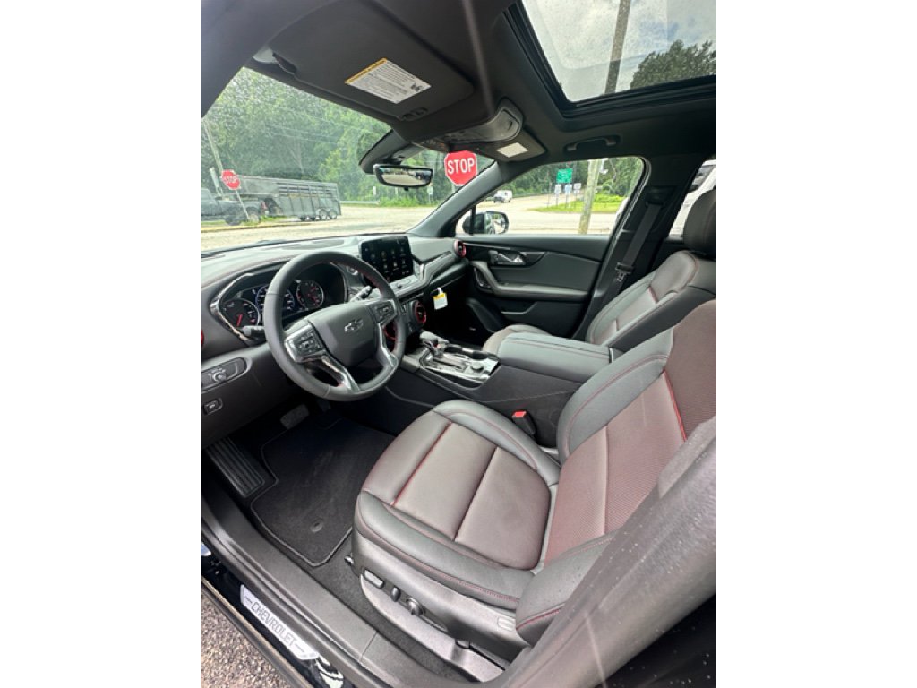 New 2025 Chevrolet Blazer RS w/ Driver Confidence II Package image 18
