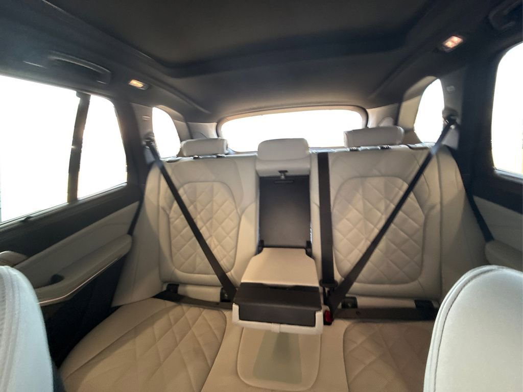 New 2026 BMW X5 xDrive50e w/ Executive Package image 20