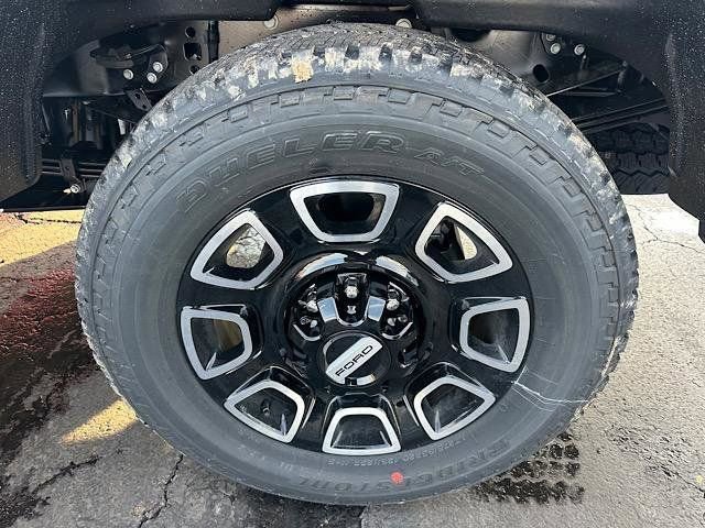 New 2026 Ford F250 Platinum image 15