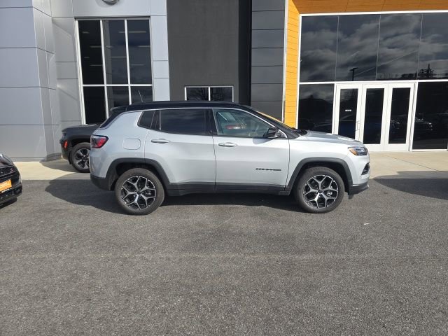 New 2026 Jeep Compass Limited image 7