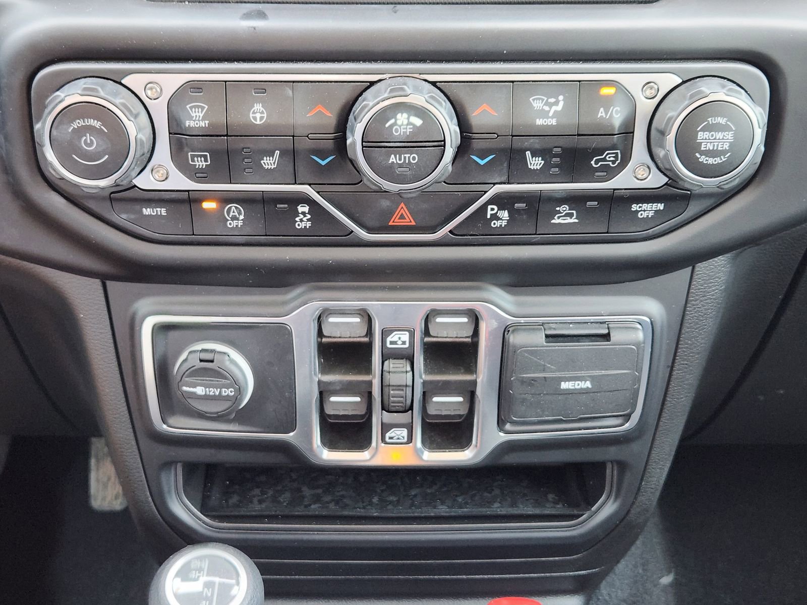 Used 2022 Jeep Gladiator Overland AWD/4WD image 26