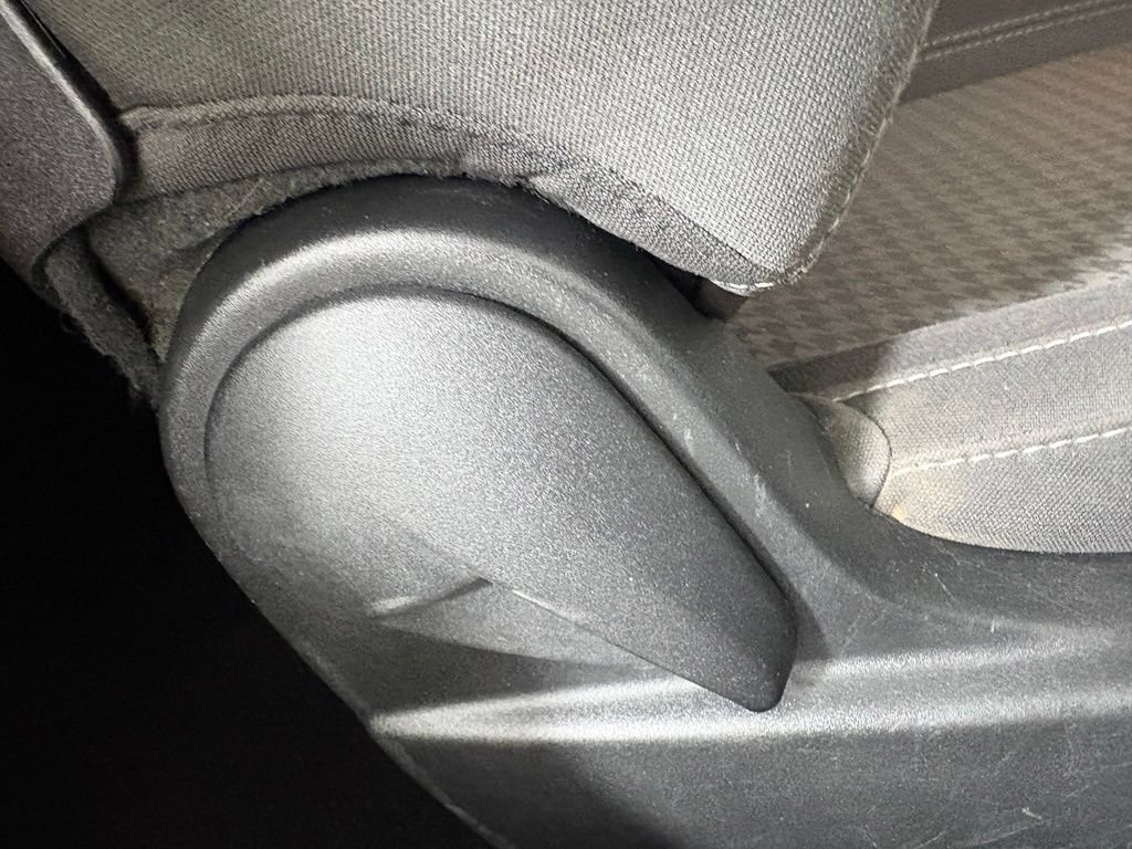 Used 2019 Dodge Challenger SXT RWD image 29