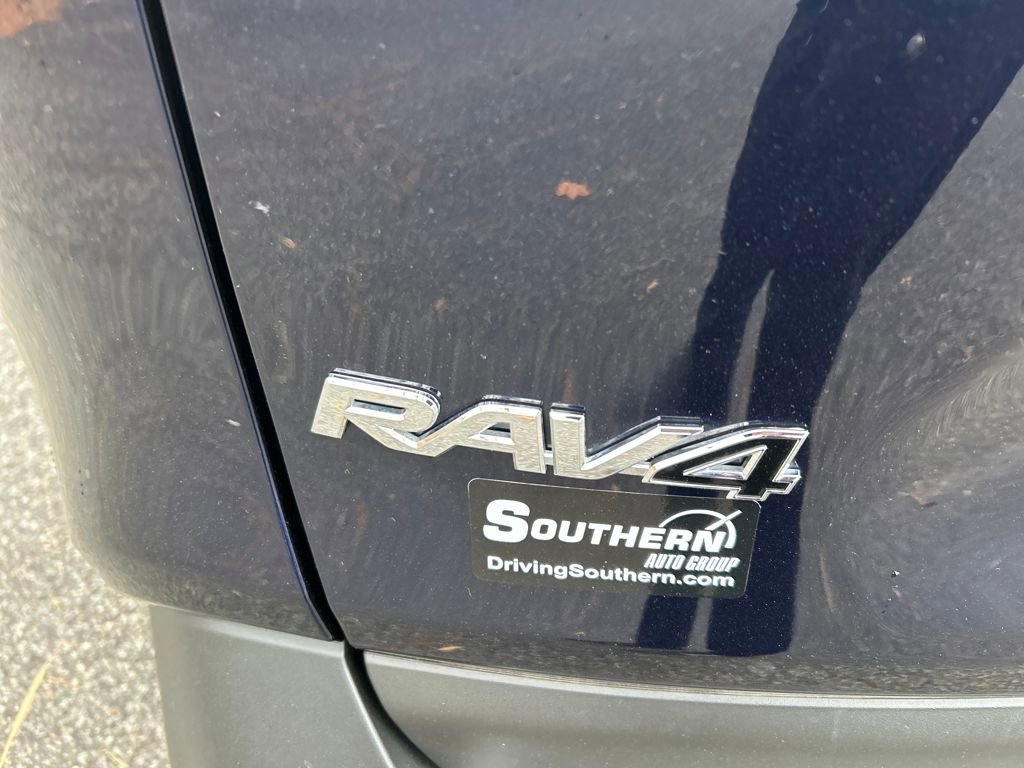 Used 2025 Toyota RAV4 Limited w/ Advanced Technology Package image 18