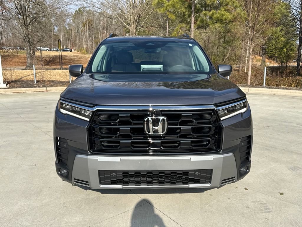 New 2026 Honda Pilot Touring image 2