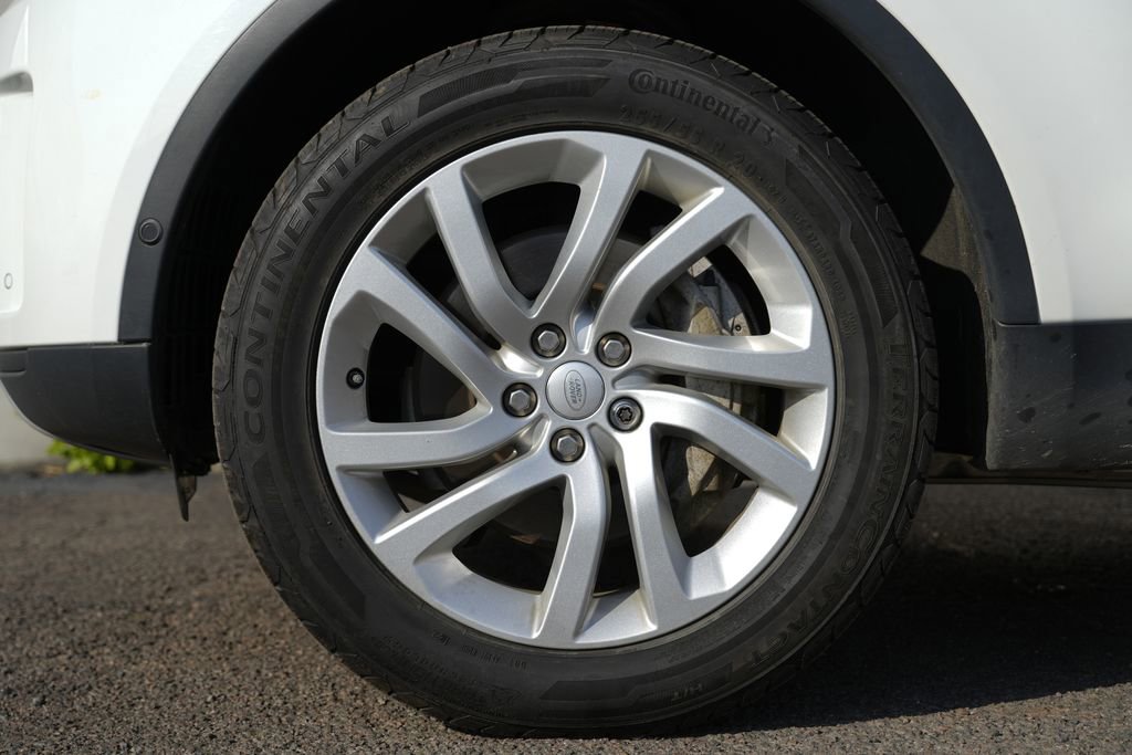 Used 2019 Land Rover Discovery HSE AWD/4WD image 13