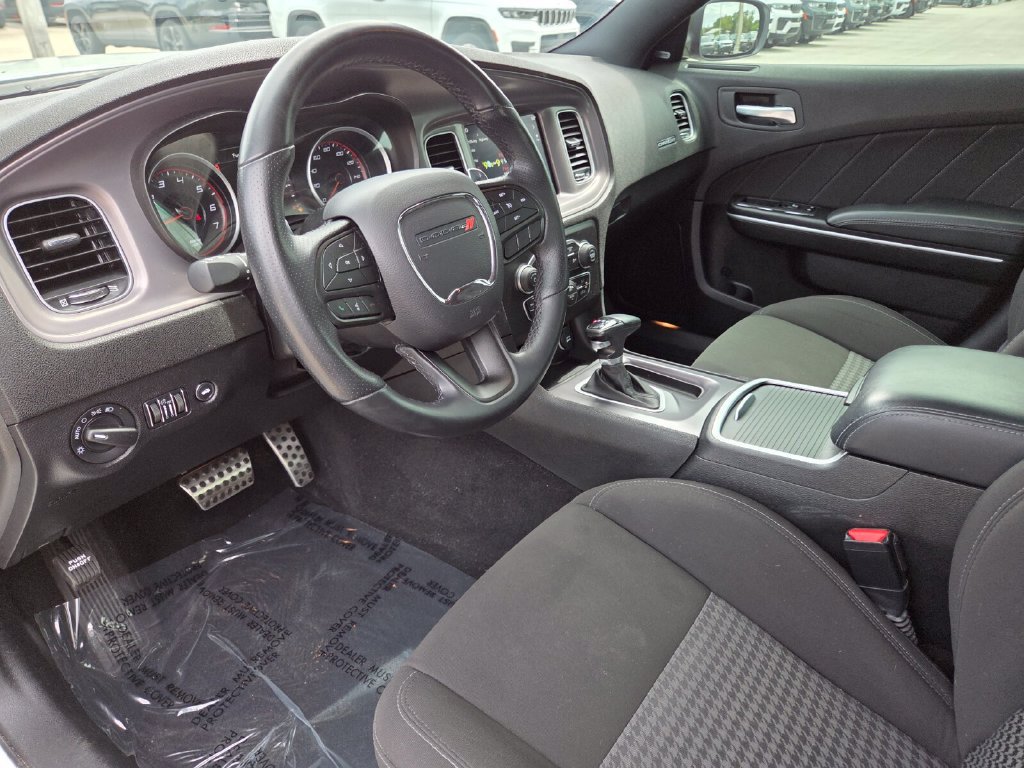 Used 2023 Dodge Charger R/T RWD image 28