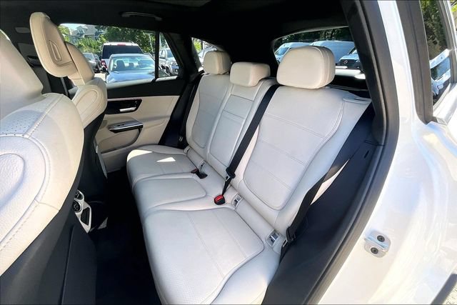 Used 2026 Mercedes-Benz GLC 300 4MATIC image 17