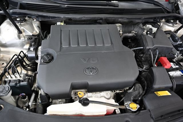 Used 2013 Toyota Avalon Limited FWD image 31