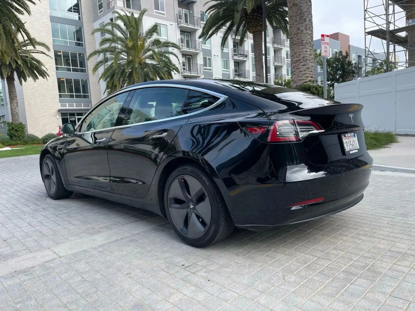 Used 2019 Tesla Model 3 Standard Range Plus image 13